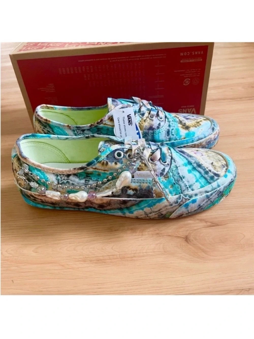 Vans Authentic 44 D Cosmic Traveler Pearl Women Size 9.5 US VNOA7Q5CPRL